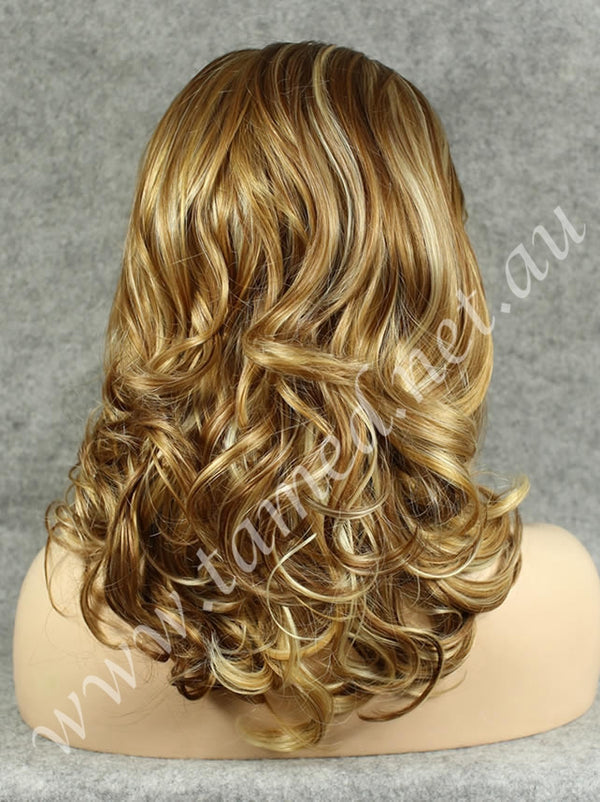 EMILY BUTTERSCOTCH - Tamed wigs and makeup - 2