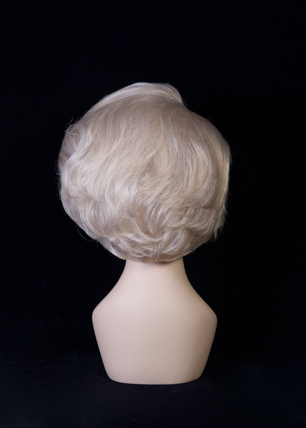 PRE STYLED WIG 10